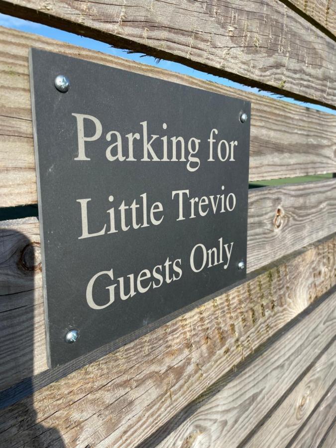 브릭섬 Little Trevio - Seaside Haven With Parking And Sea Views 아파트 외부 사진